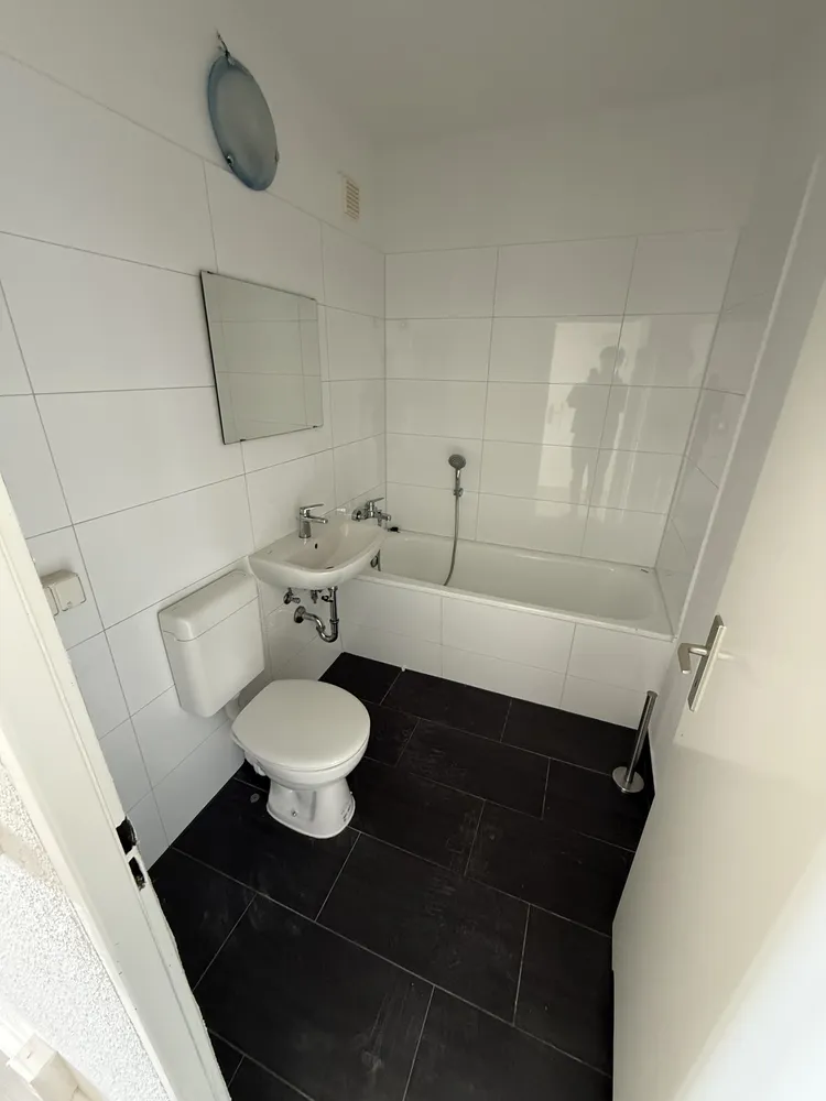 1 Zimmer Wohnung mit 35 m² in Halle (Saale) – Bild 6