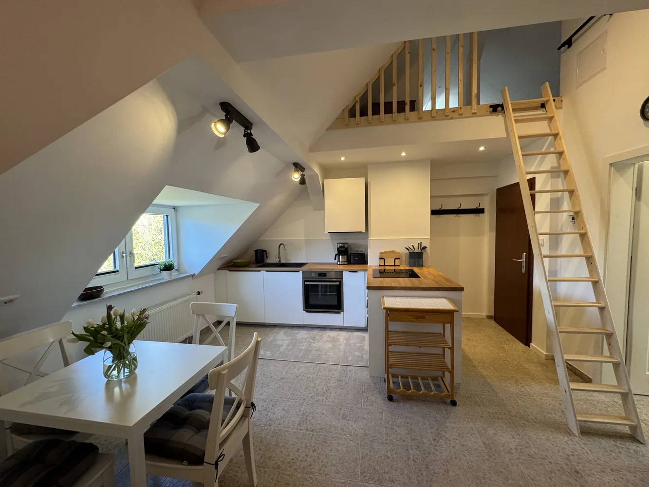 2 Zimmer Wohnung mit 55 m² in Mülheim an der Ruhr – Bild 1