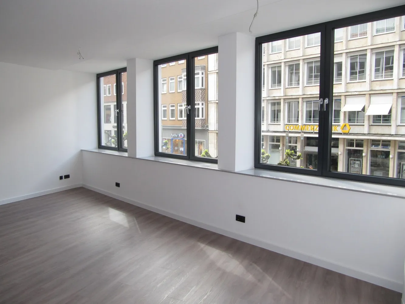 2 Zimmer Wohnung mit 58 m² in Lübeck – Bild 2