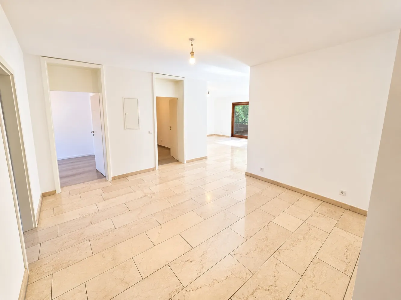 4 room apartment with 111 m² in Frankfurt am Main – Photo 5