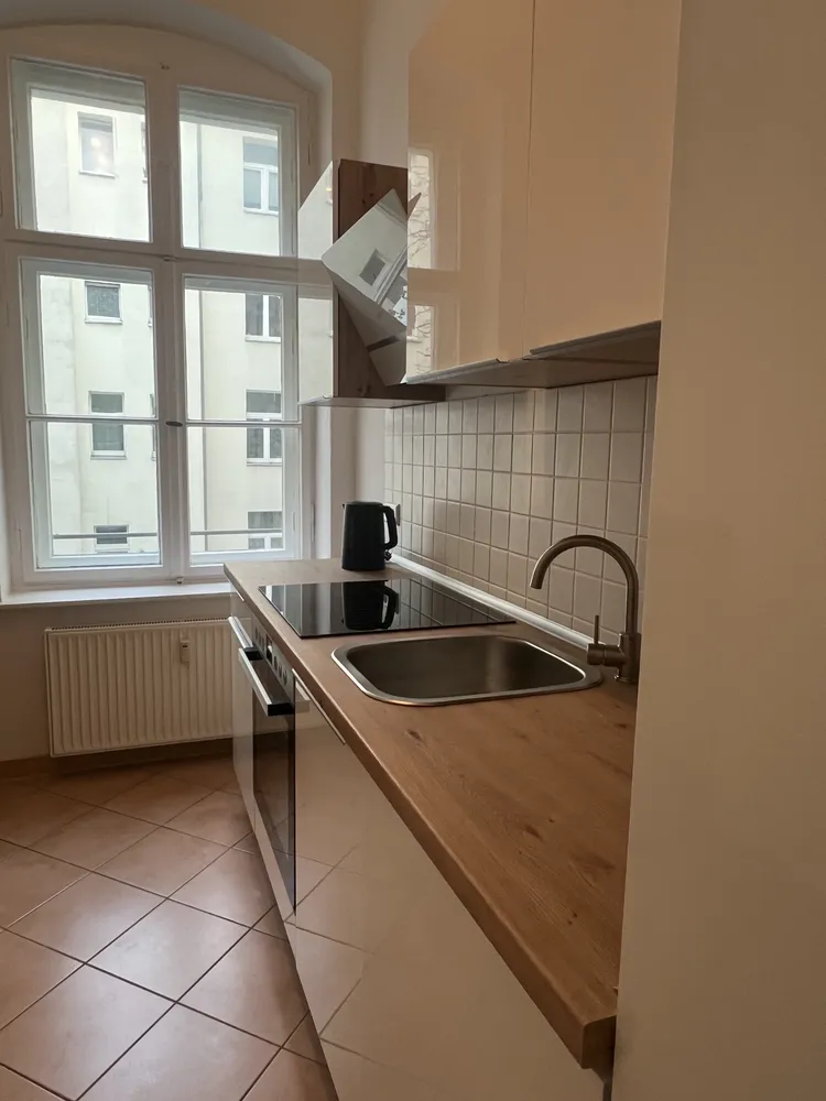 1 room apartment with 42 m² in Berlin – Photo 4