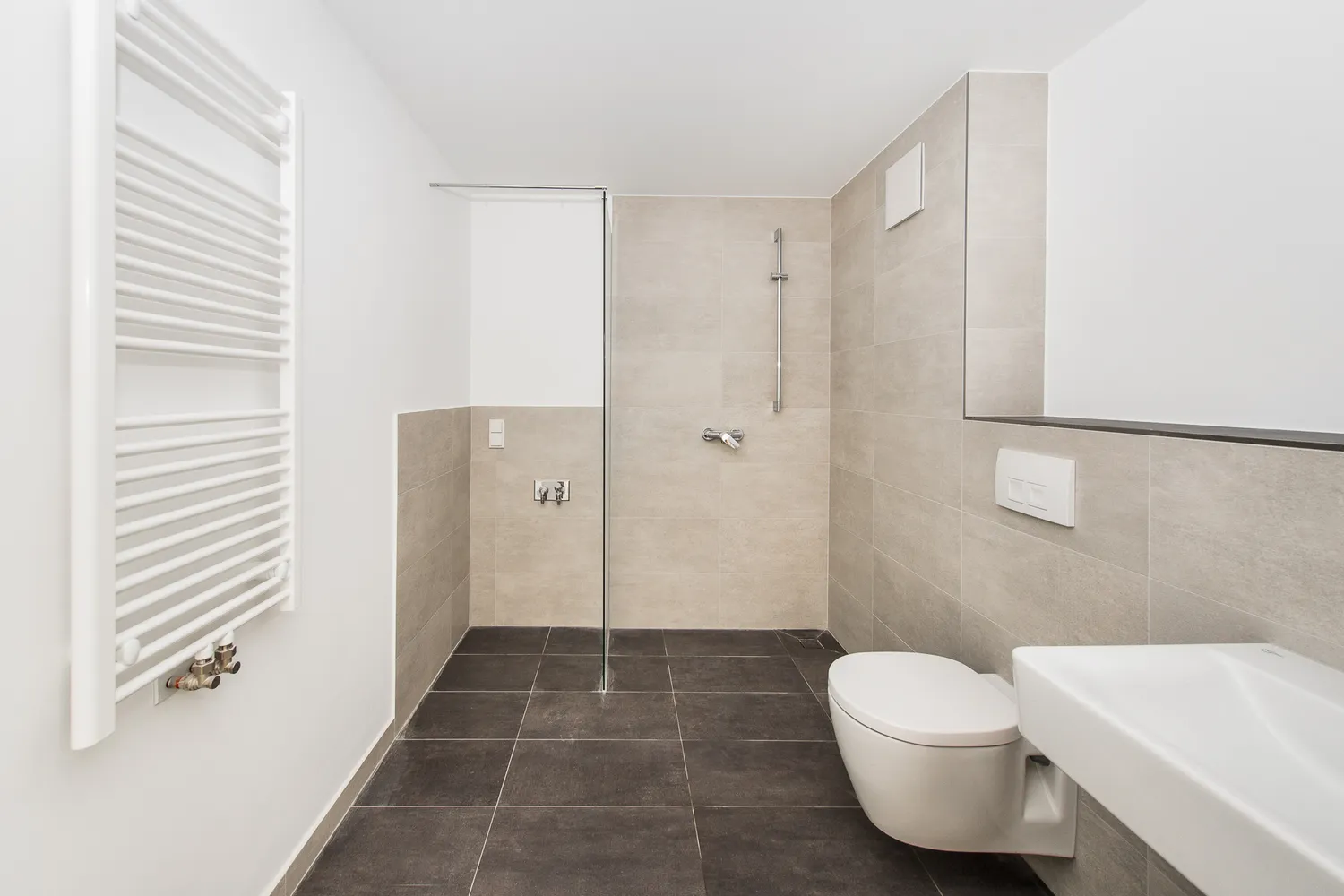 2 Zimmer Wohnung mit 74 m² in Berlin – Bild 2