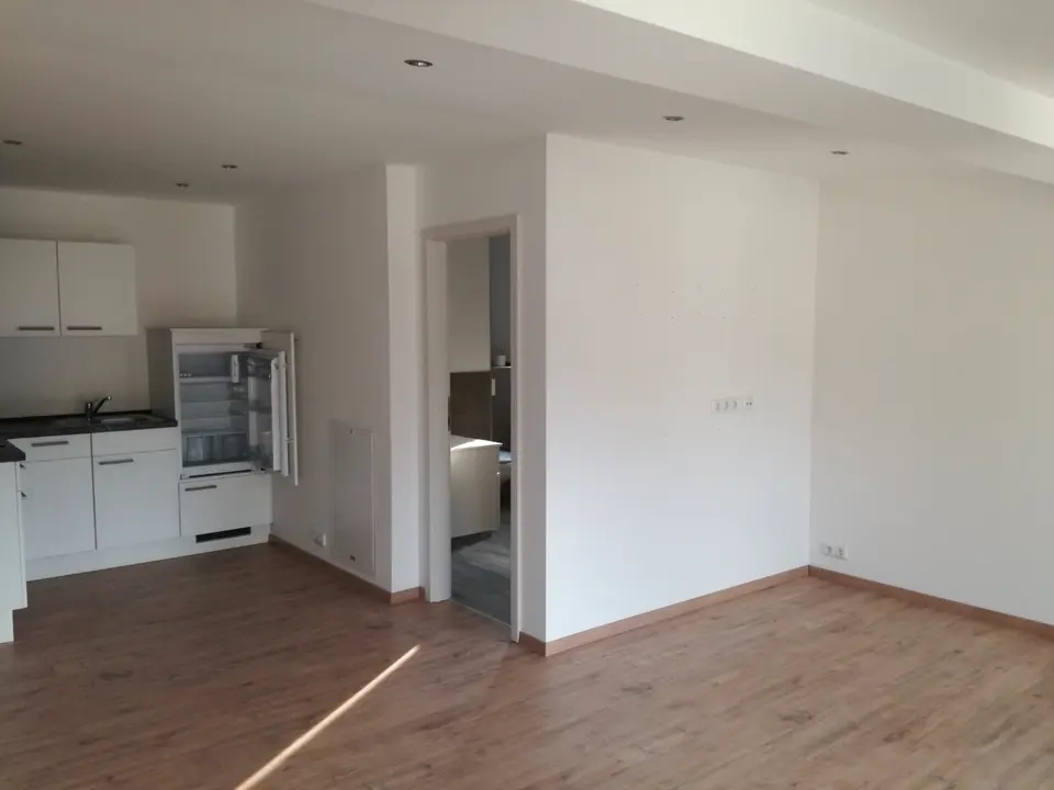 2 Zimmer Wohnung mit 50 m² in Sonneberg – Bild 2