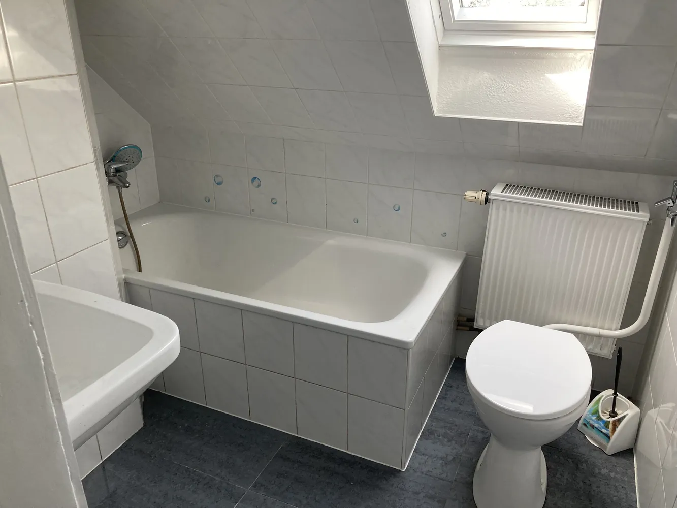 4 Zimmer Wohnung mit 95 m² in Saarbrücken – Bild 1
